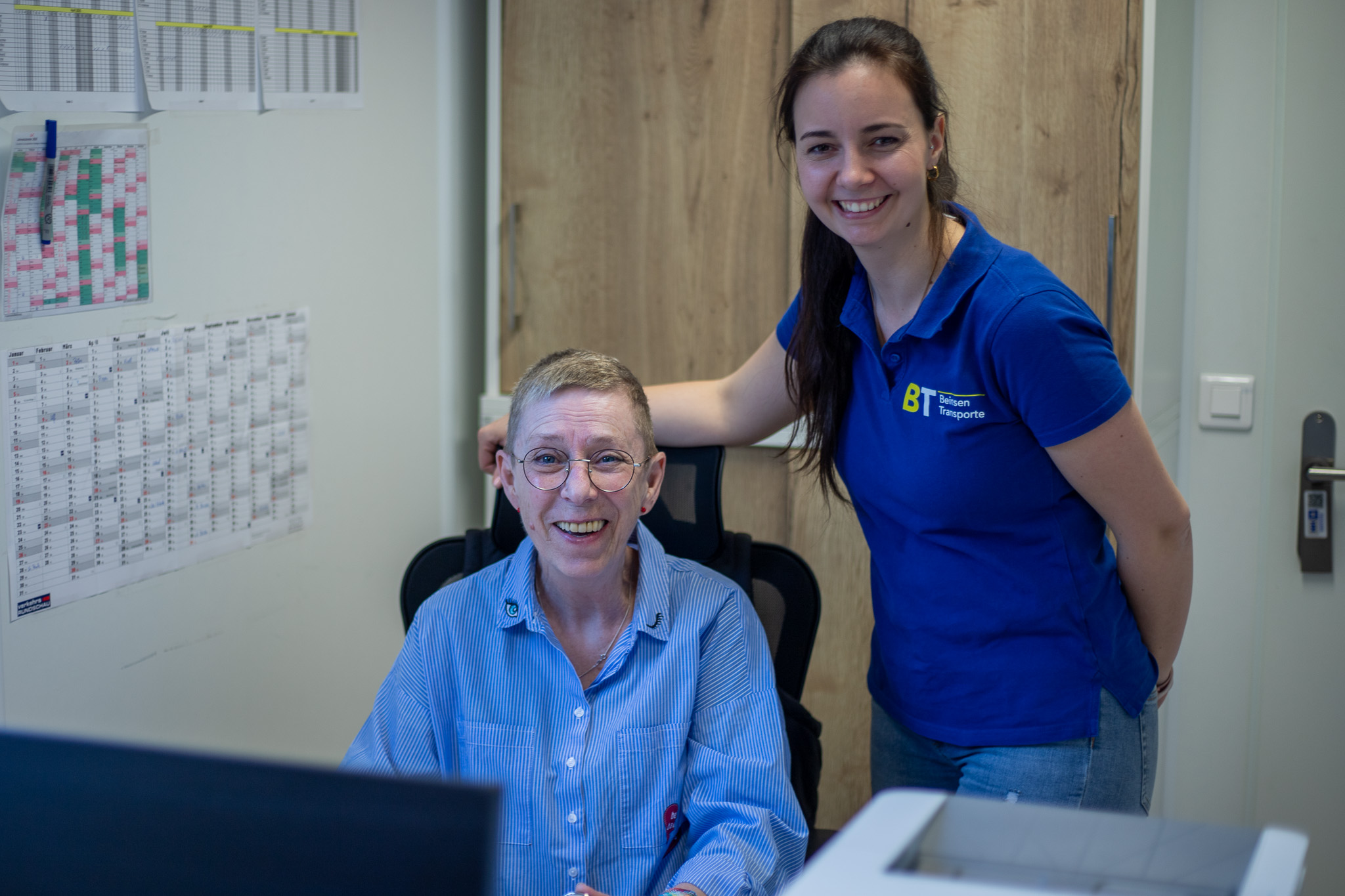 Büroteam Beinsen Transporte (12) Bild vom Büroteam am Arbeitsplatz.